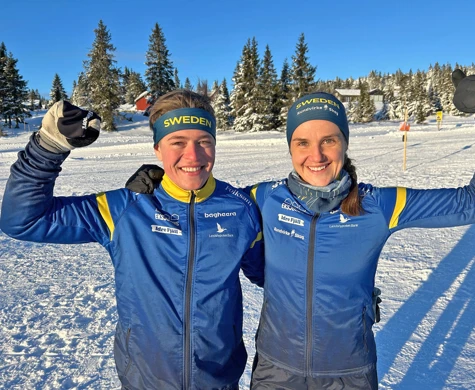 Jonatan Ståhl tog en delad seger i världscuppremiären och Magdalena Olsson slutade tvåa.