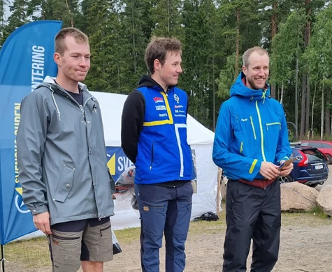 H21-pallen på söndagens medeldistans vid Svenska cupen i Värnamo. Från vänster, tvåan Oskar Johansson, ettan Rasmus Nordgren och trean Patrik Svedberg.