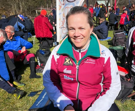 Anna Hansson leendes under en tävling med SOK Viljan