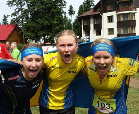 Dubbla svenska guld i JVM-stafetten