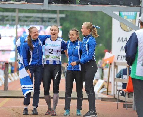 IFK Göteborg efter segern på Venlakavlen 2022. Fr.v. Sanna Fasth, Sara Hagström, Elin Månsson och Victoria Hästad Björnstad.