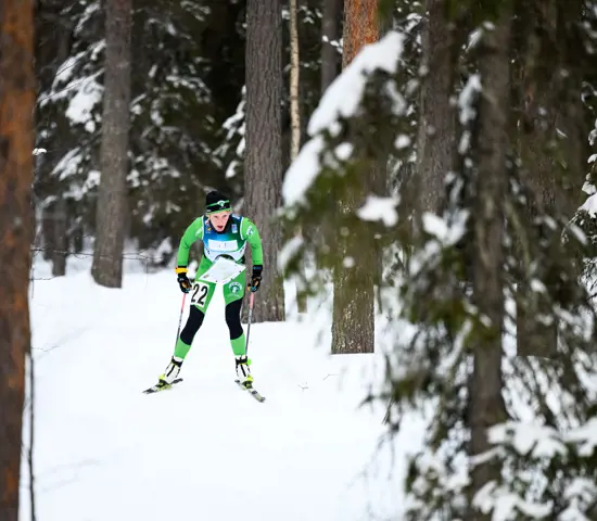 Linda Lindkvist tar guld i masstarten på SM-Veckan i Boden